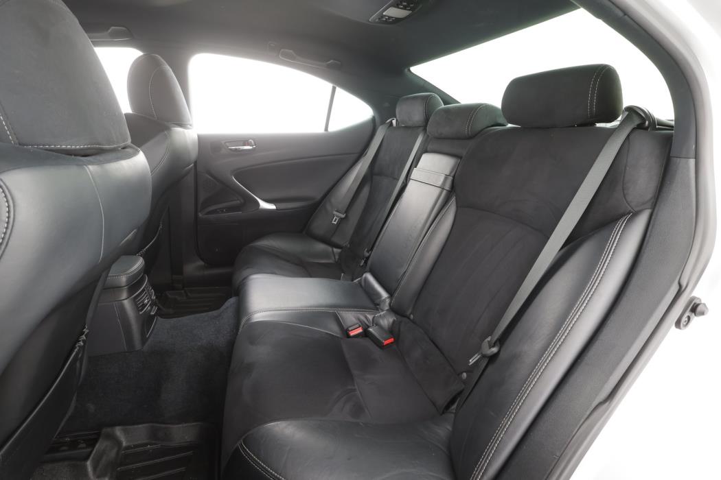 LEXUS IS 2012