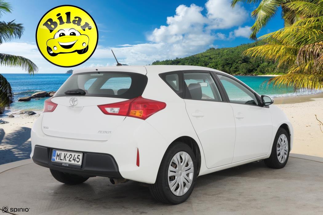 TOYOTA Auris 2013