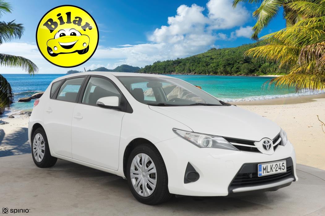 TOYOTA Auris 2013