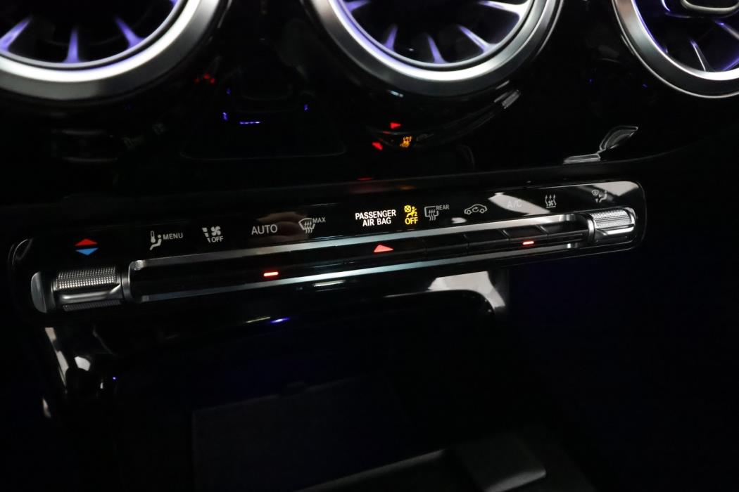 MERCEDES-BENZ A 2023