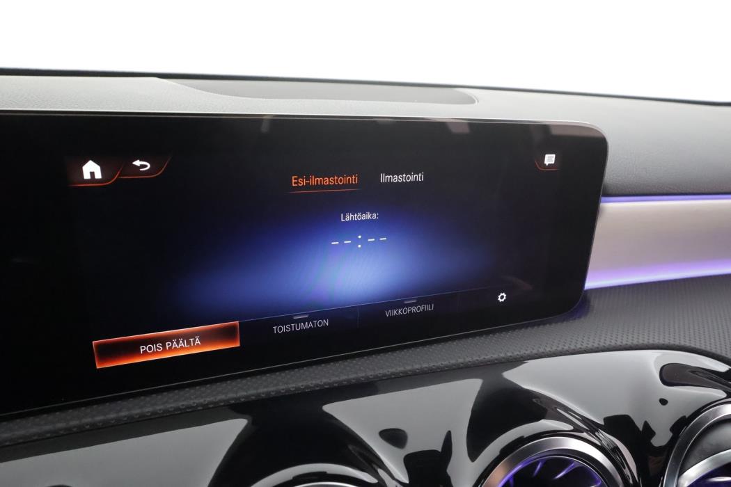 MERCEDES-BENZ A 2023