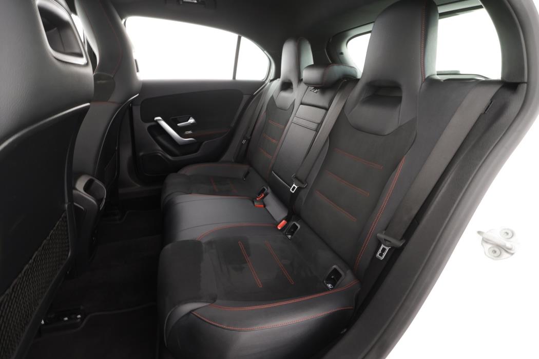 MERCEDES-BENZ A 2023