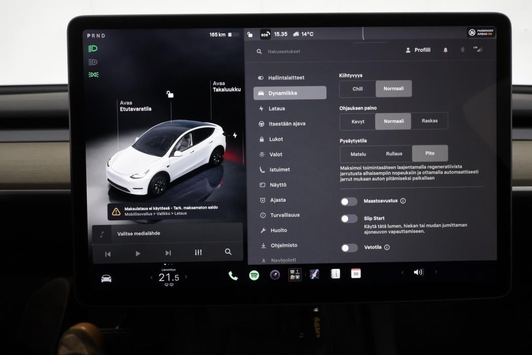 TESLA Model Y 2023