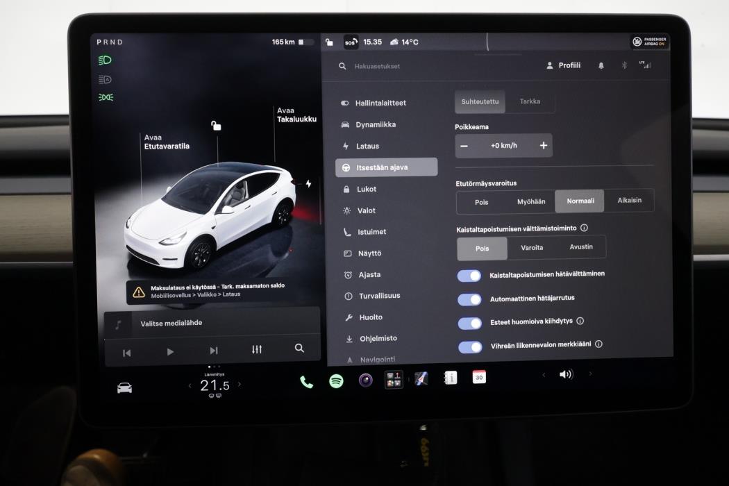 TESLA Model Y 2023