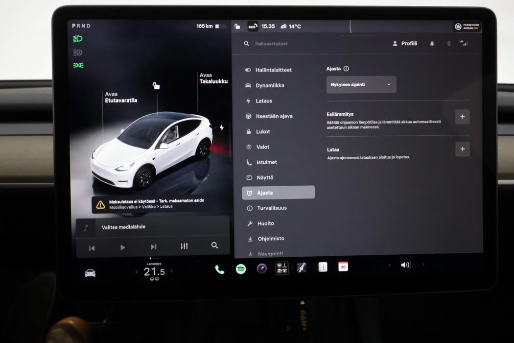 TESLA Model Y 2023