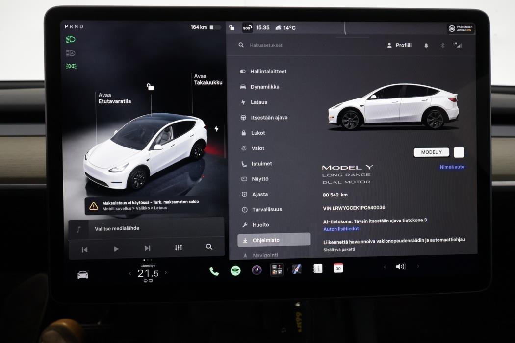 TESLA Model Y 2023