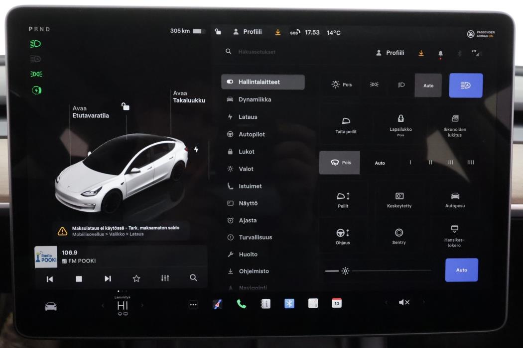 TESLA Model 3 2022