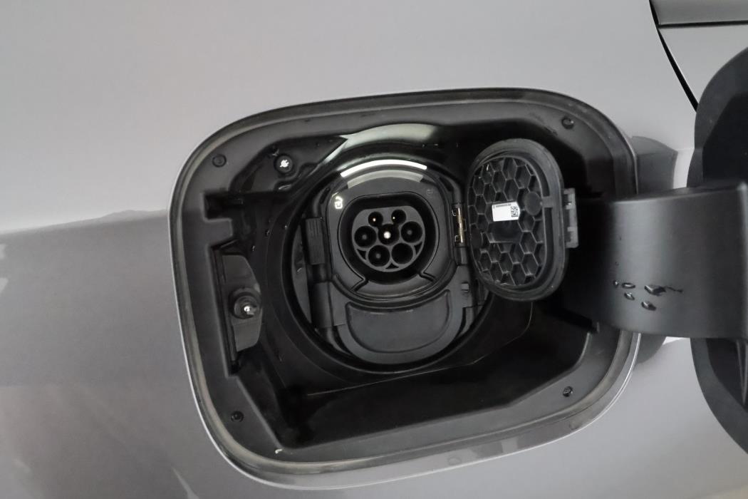 MERCEDES-BENZ A 2021