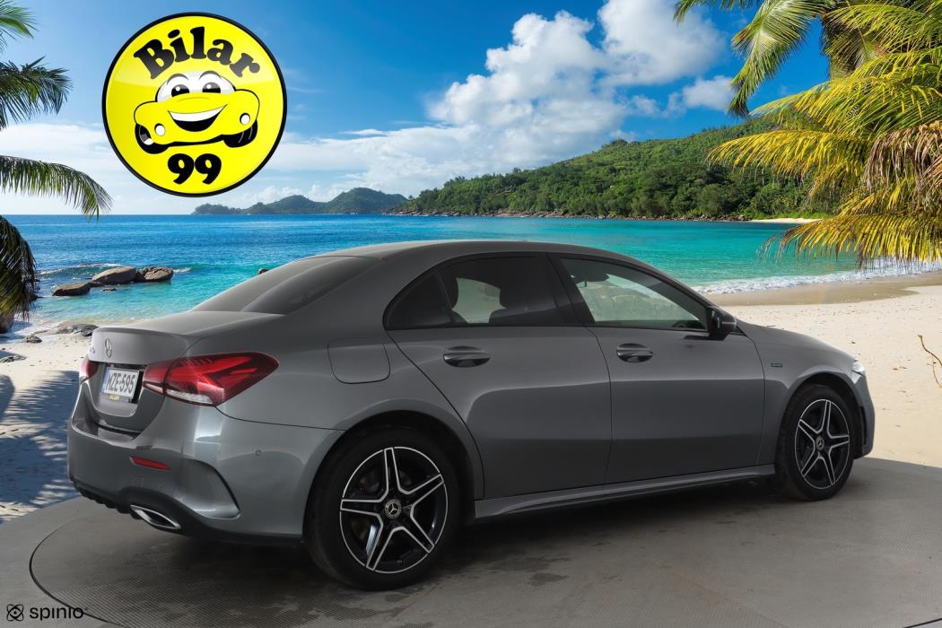 MERCEDES-BENZ A 2021