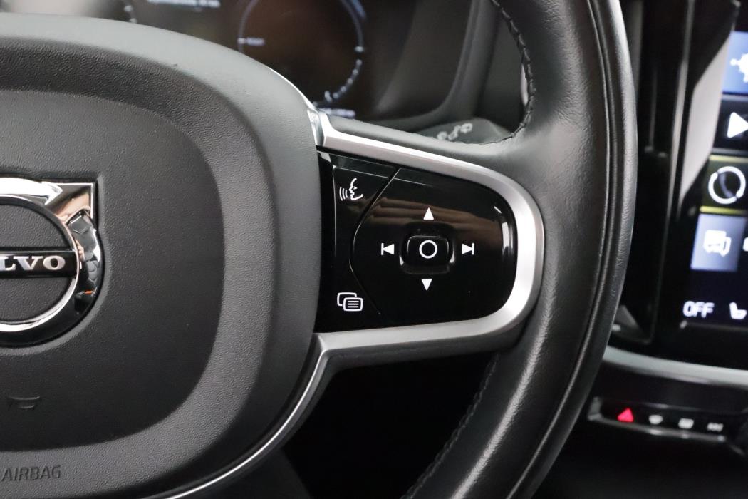 VOLVO V60 2022