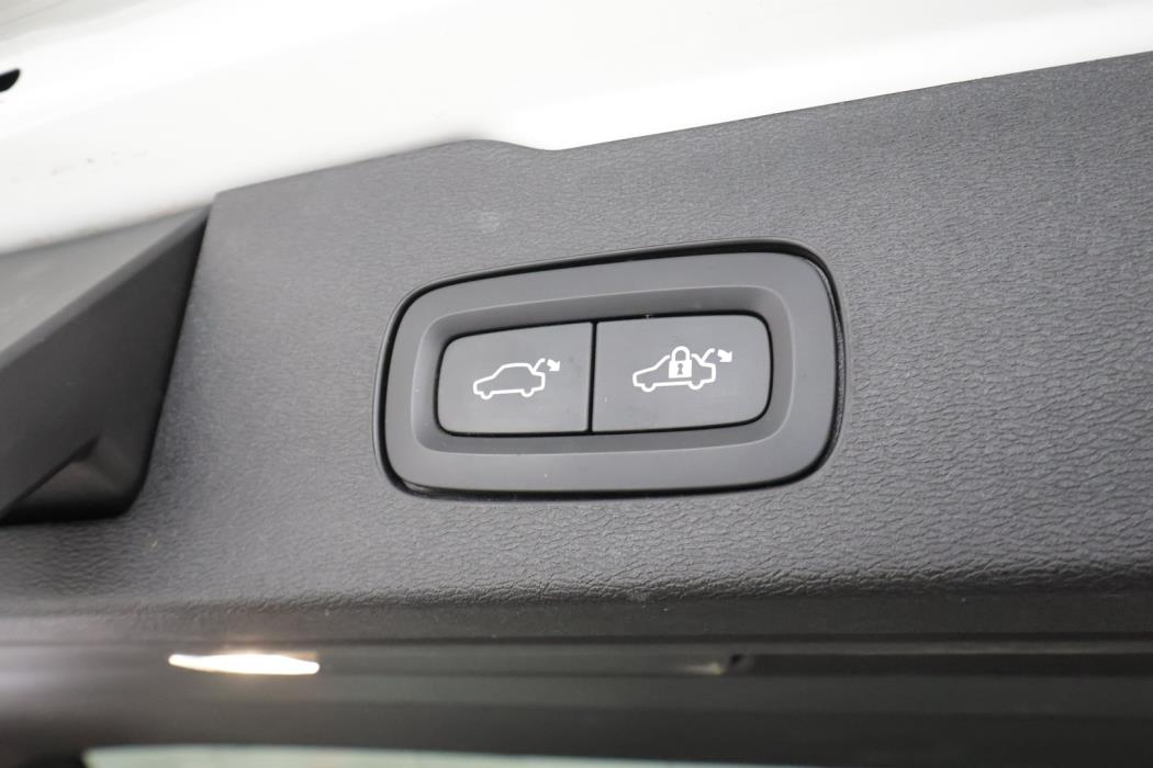VOLVO V60 2022