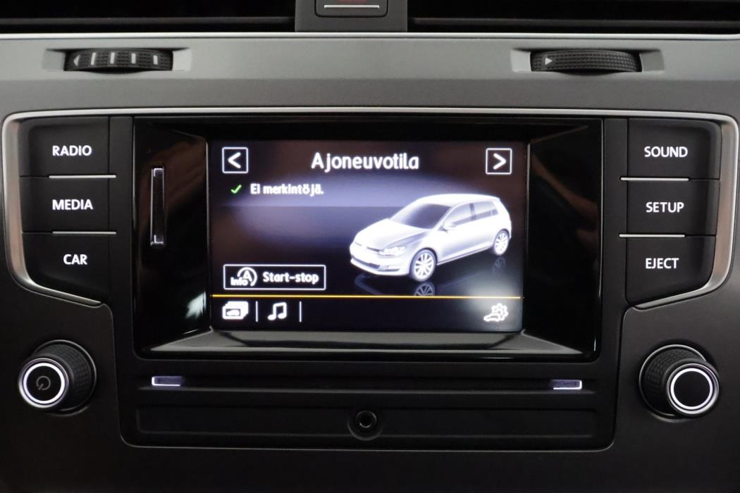 VOLKSWAGEN Golf 2016