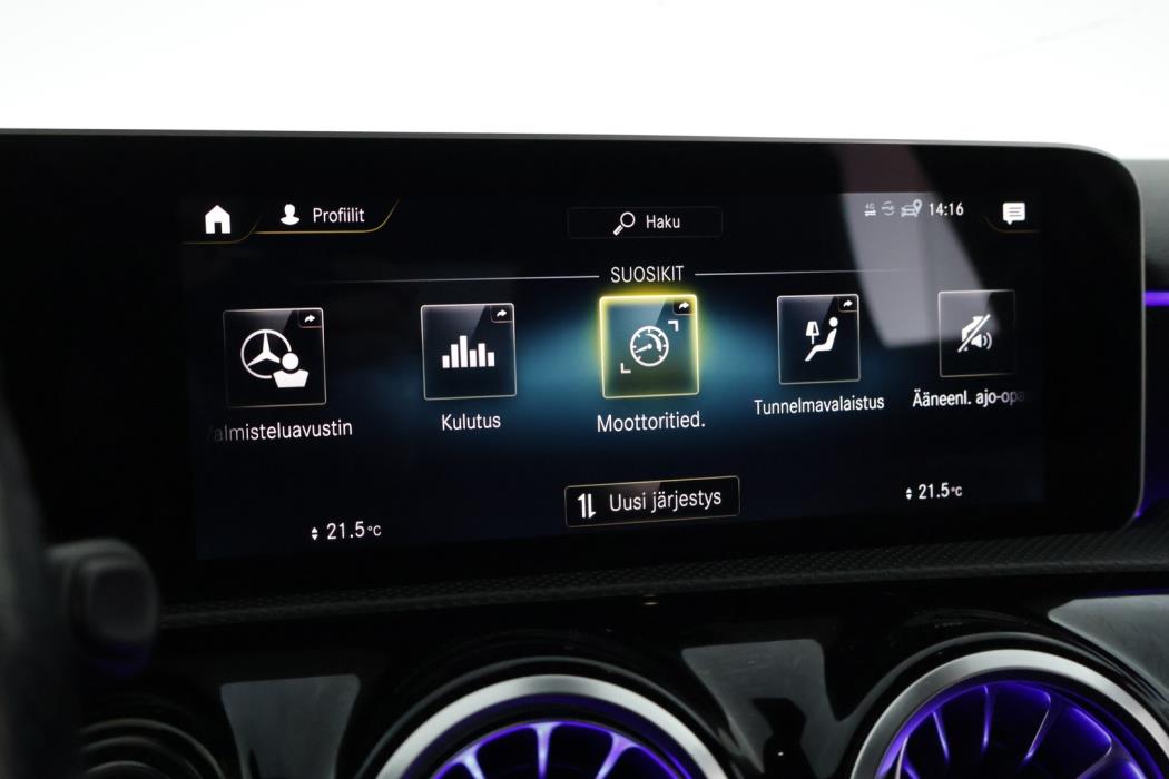 MERCEDES-BENZ A 2019