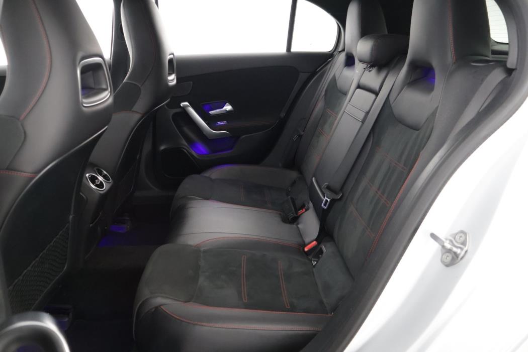 MERCEDES-BENZ A 2019