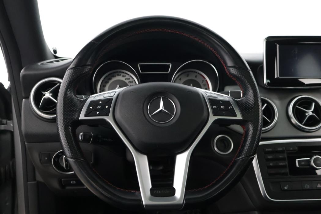 MERCEDES-BENZ CLA 2013