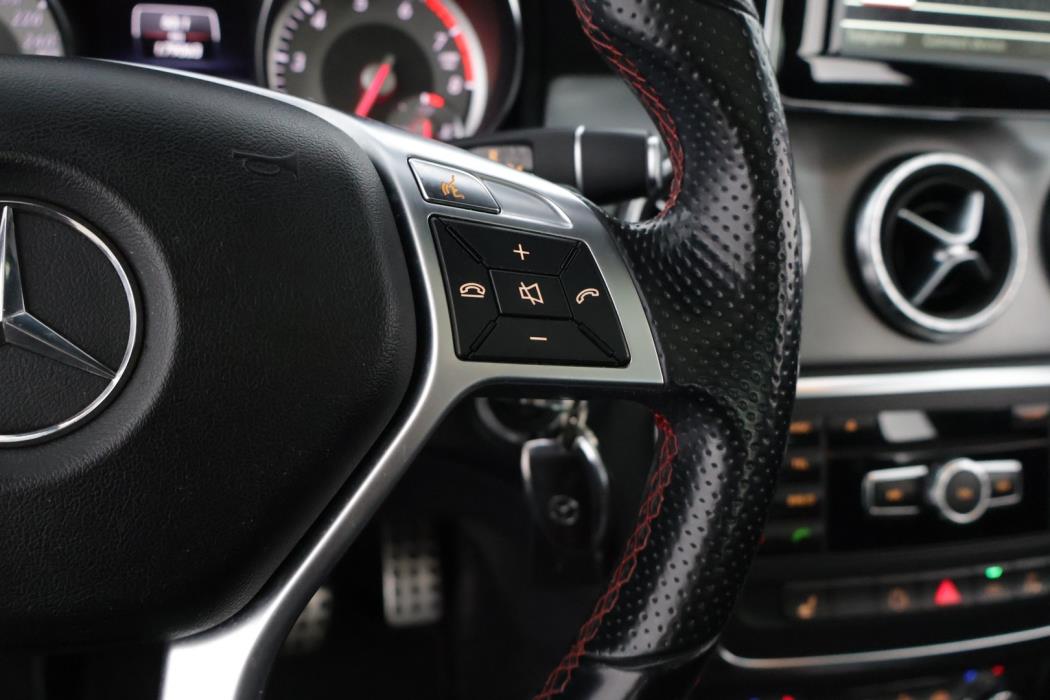 MERCEDES-BENZ CLA 2013