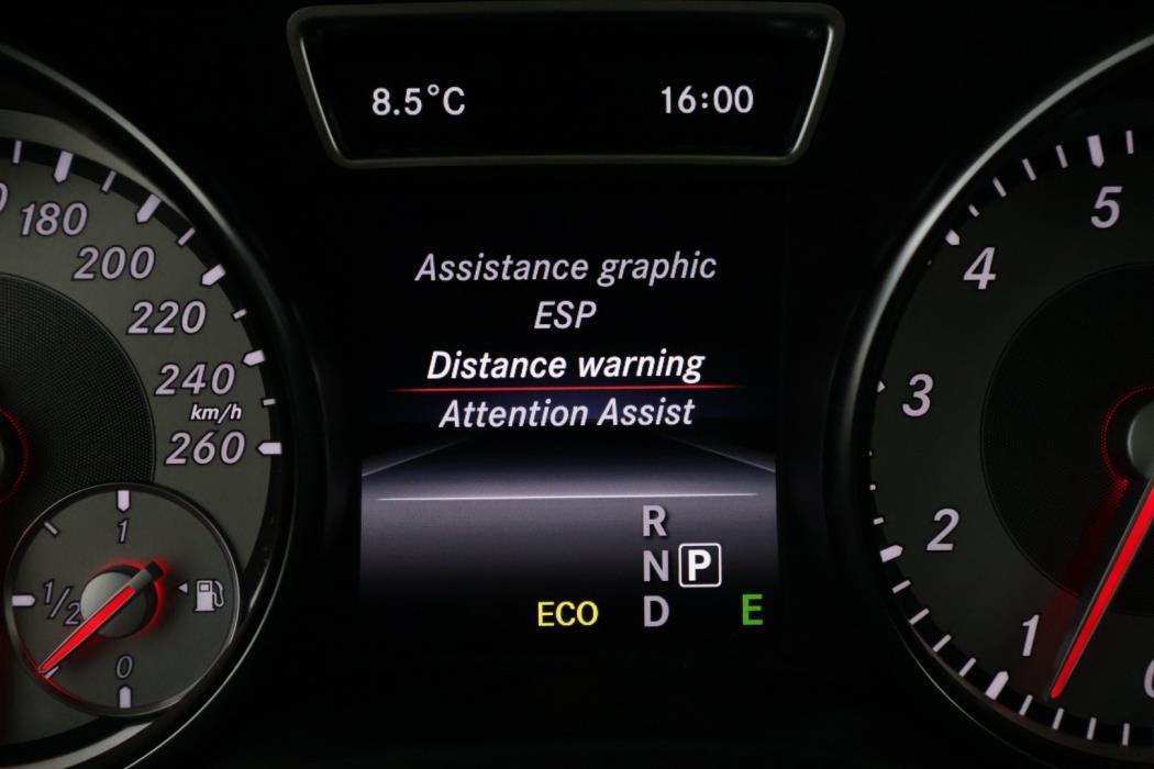 MERCEDES-BENZ CLA 2013