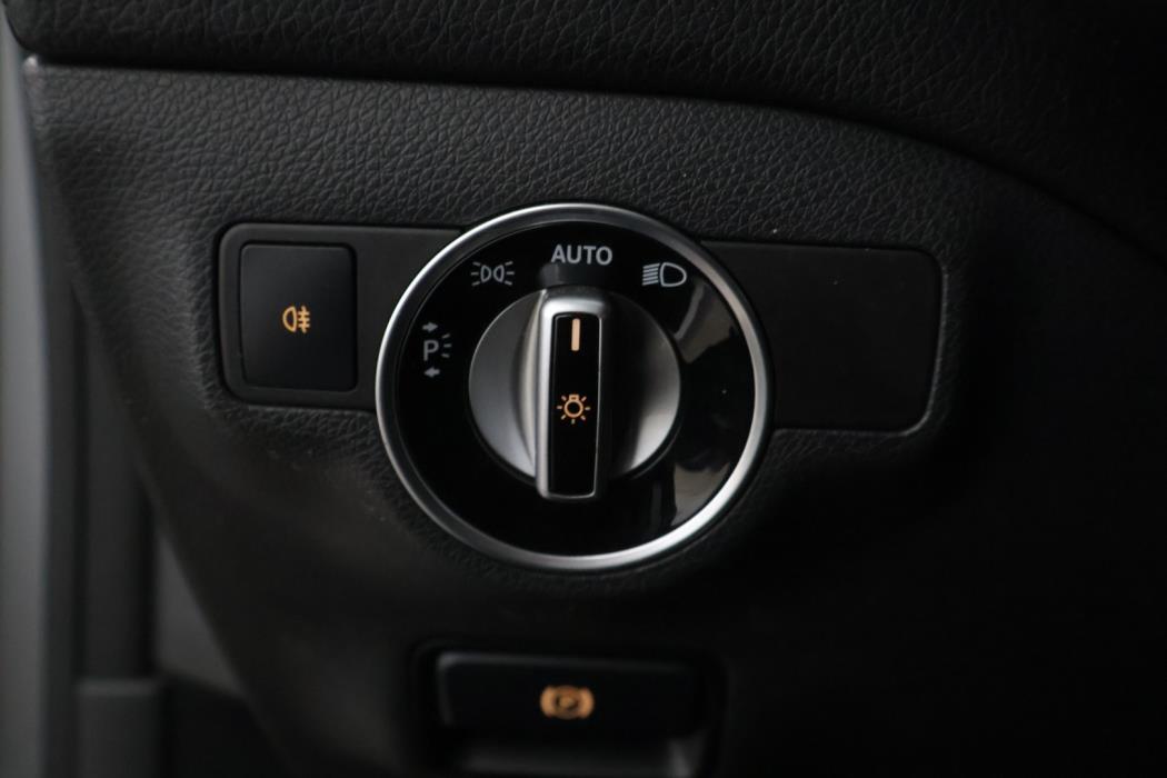 MERCEDES-BENZ CLA 2013