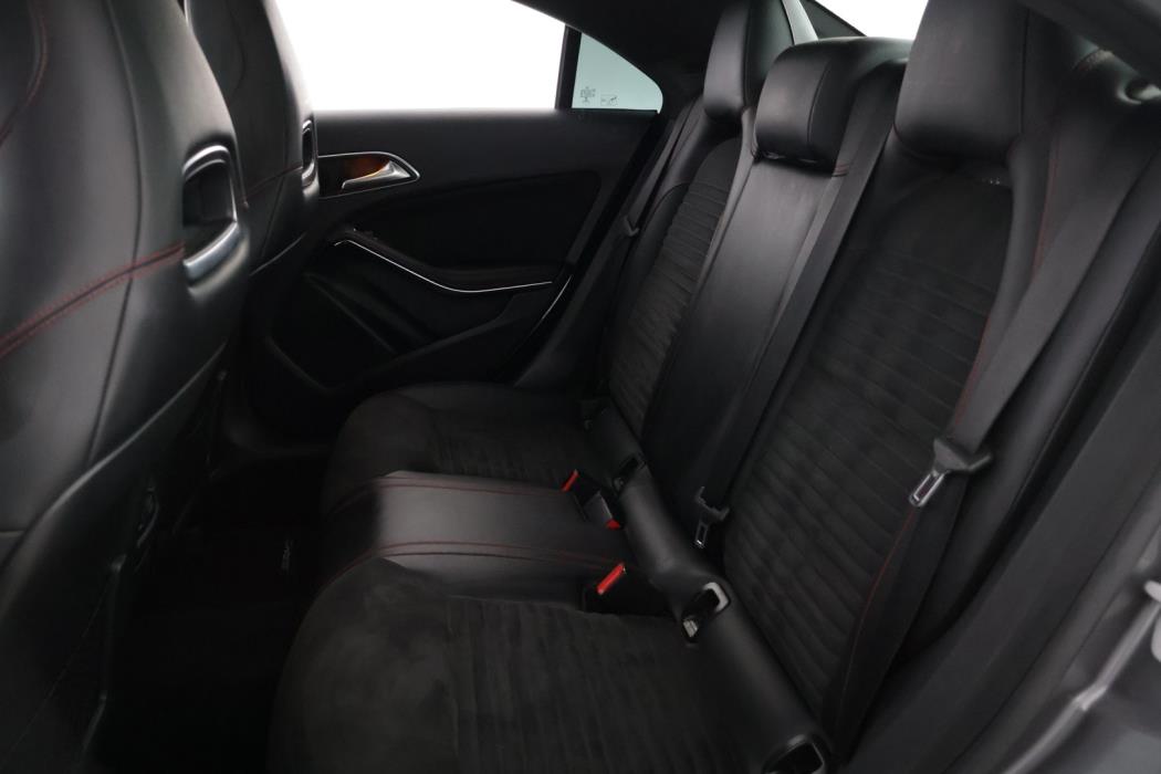 MERCEDES-BENZ CLA 2013