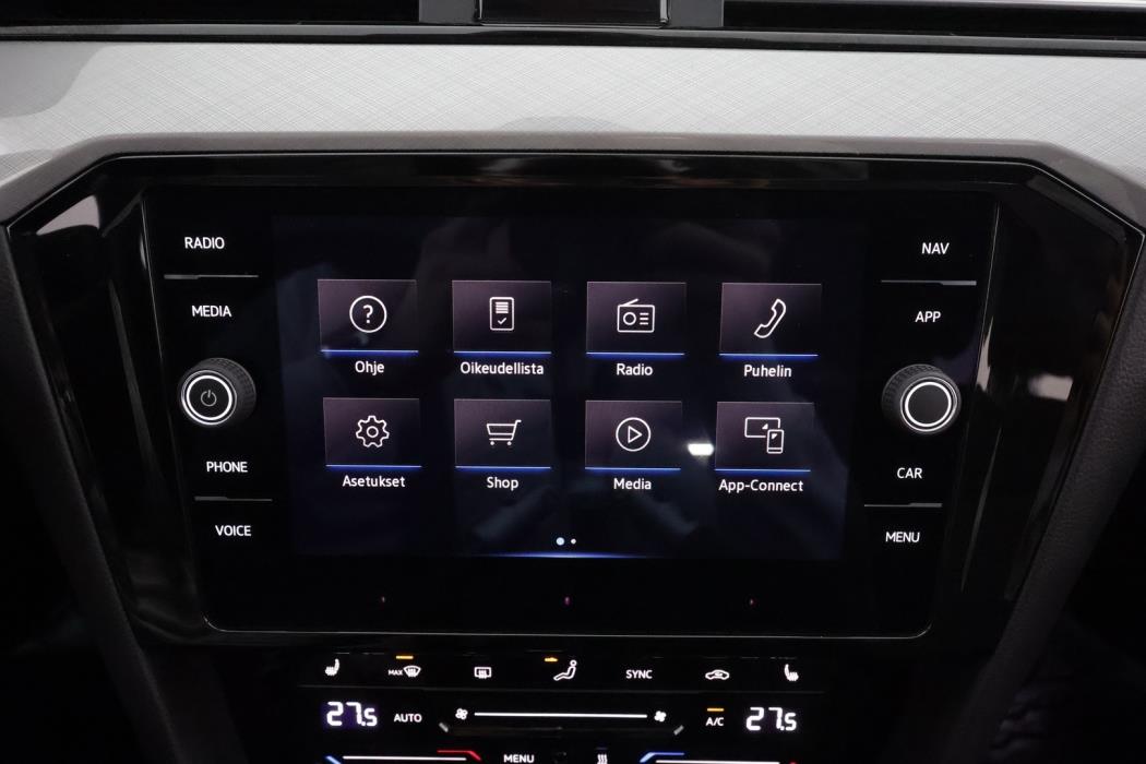 VOLKSWAGEN Passat 2021