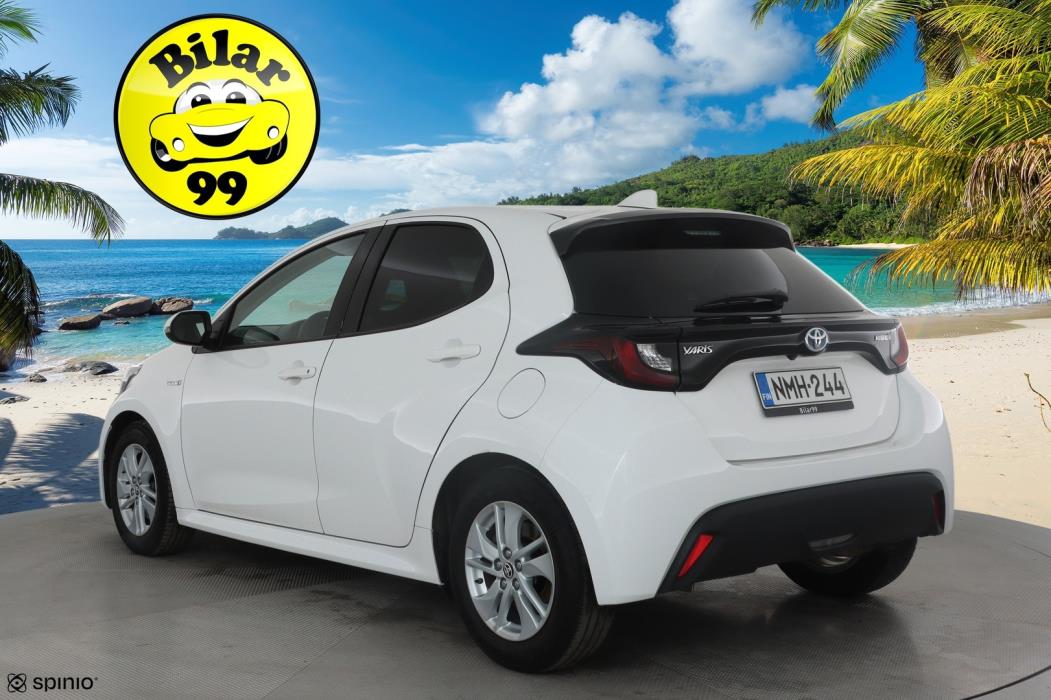 TOYOTA Yaris 2021