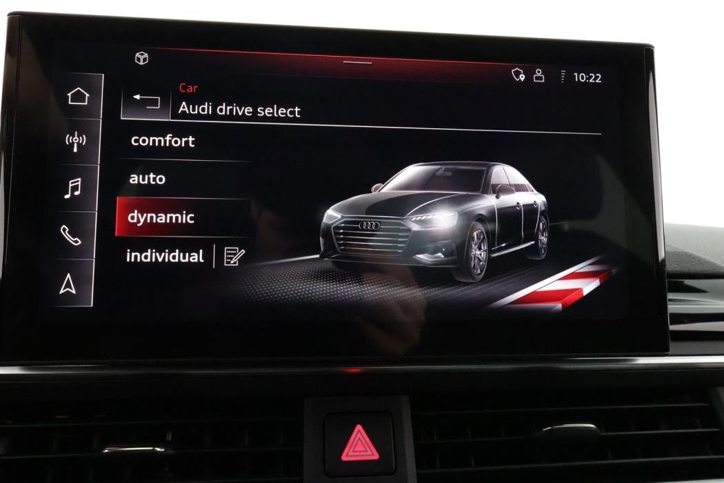 AUDI A4 2021