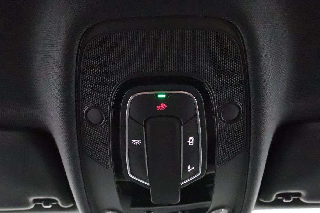 AUDI A4 2021