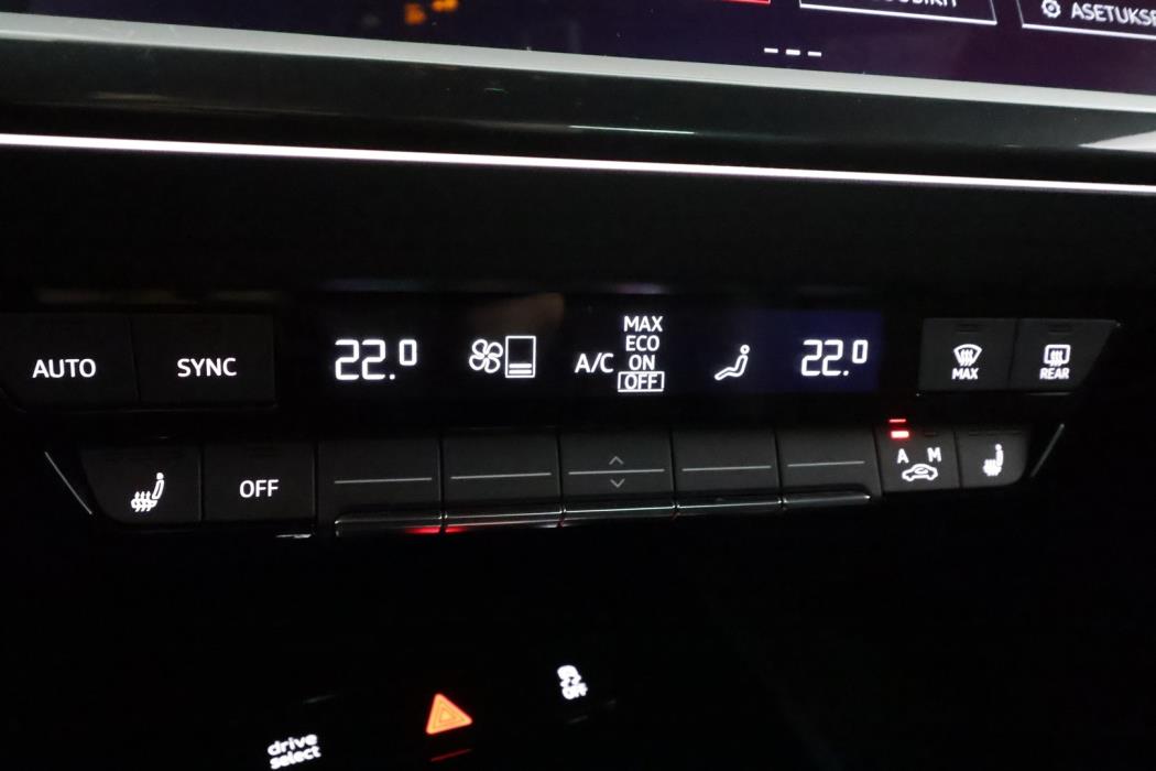AUDI Q4 e-tron 2023