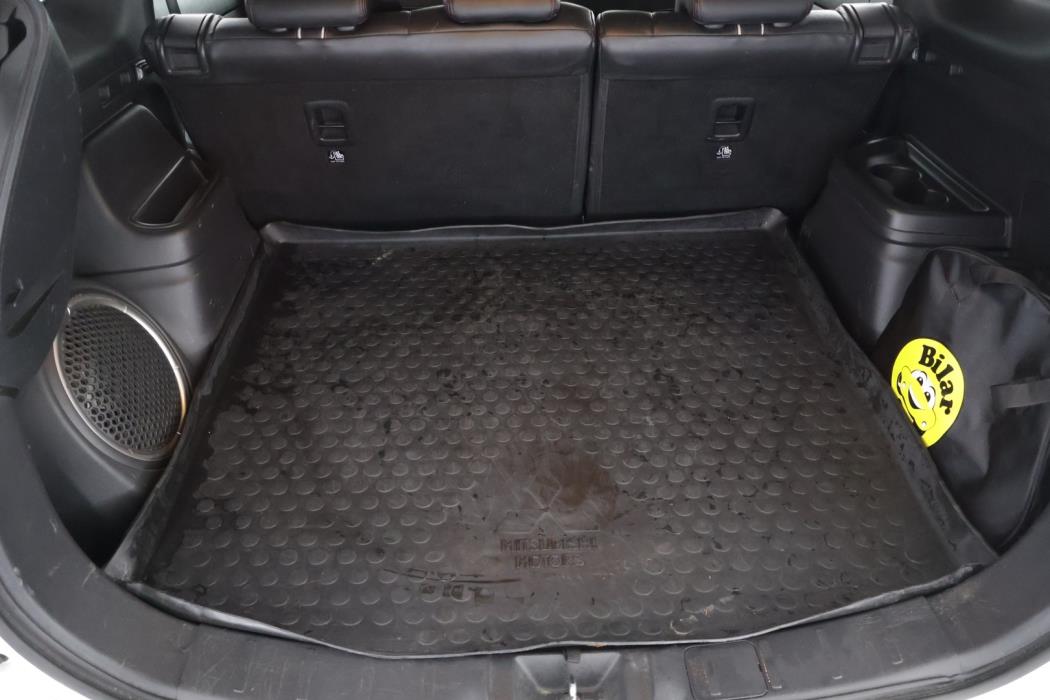 MITSUBISHI Outlander 2018