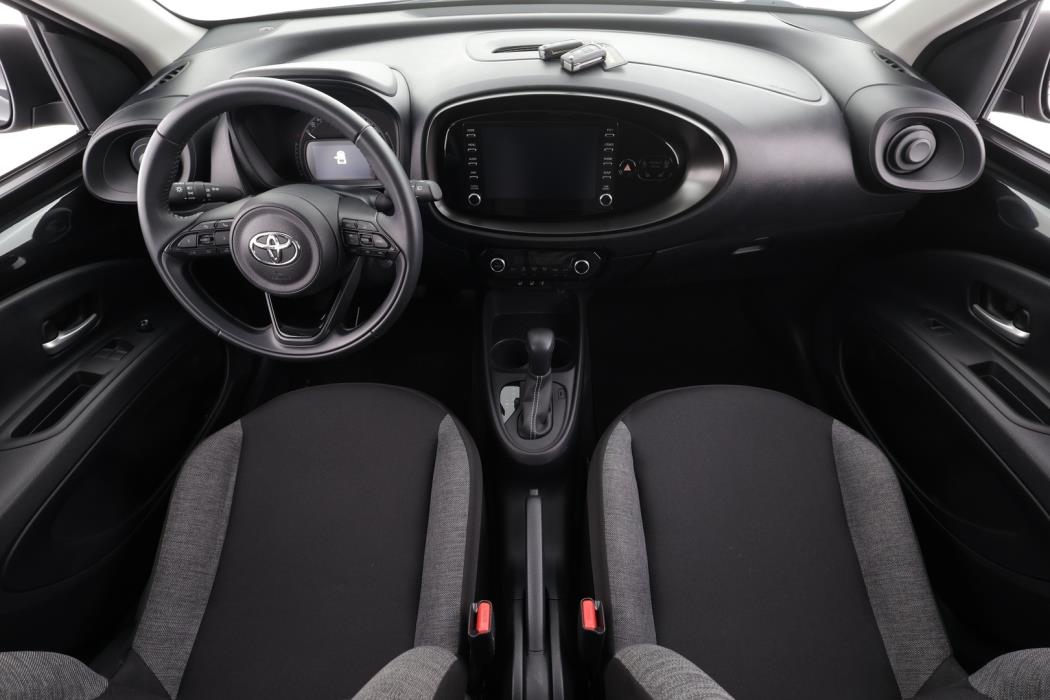TOYOTA Aygo X 2023