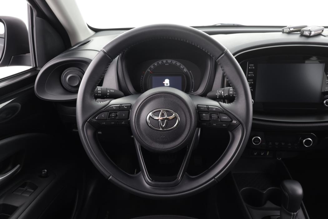 TOYOTA Aygo X 2023