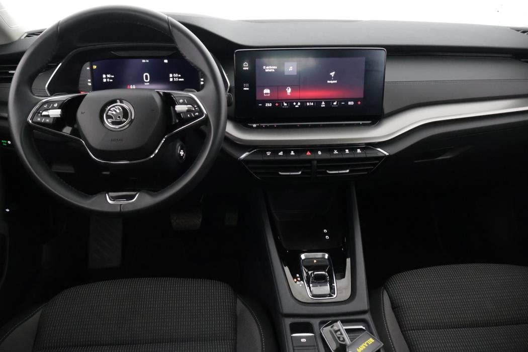 SKODA Octavia 2024