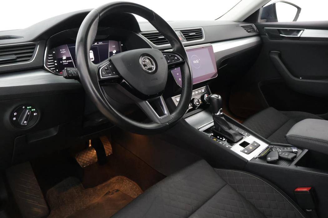 SKODA SUPERB 2020