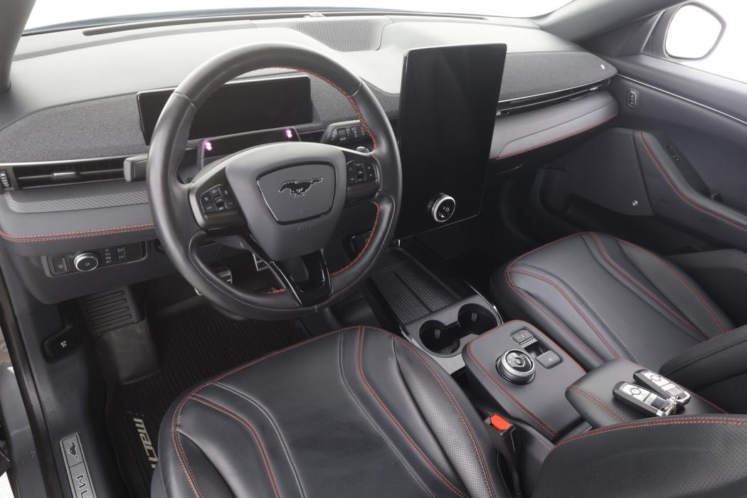 FORD Mustang Mach-E 2021