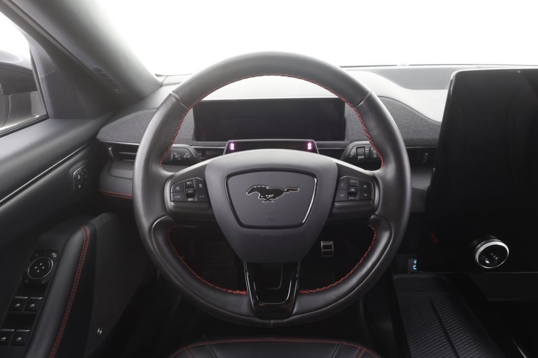 FORD Mustang Mach-E 2021