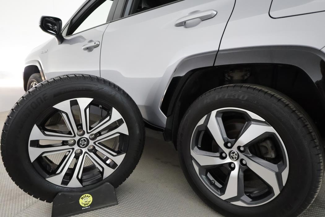 TOYOTA RAV4 PLUG-IN 2021