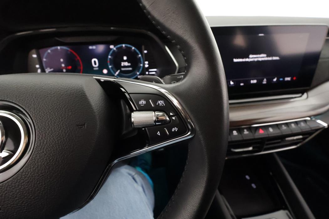SKODA OCTAVIA 2021
