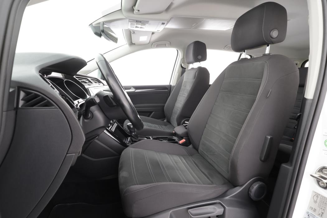 VOLKSWAGEN TOURAN 2018
