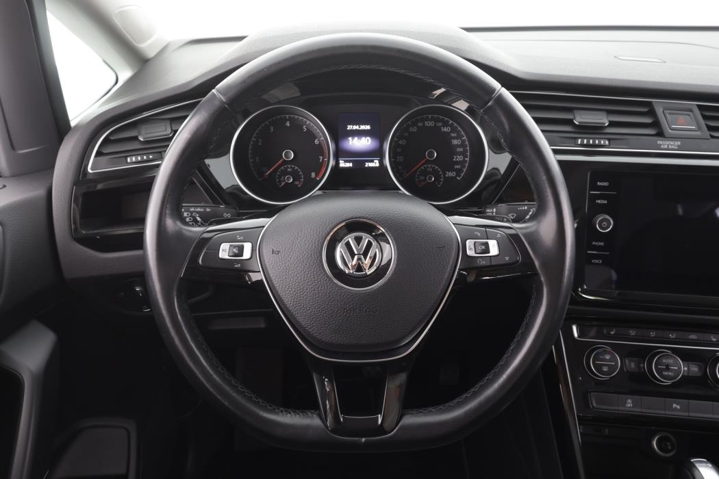 VOLKSWAGEN TOURAN 2018