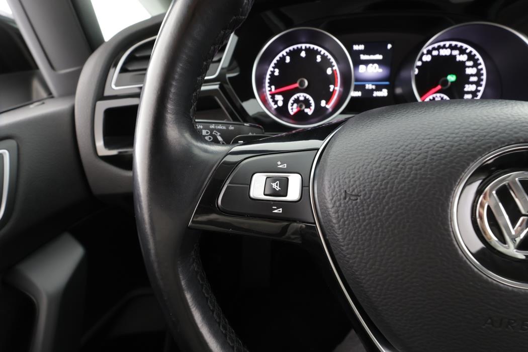 VOLKSWAGEN TOURAN 2018