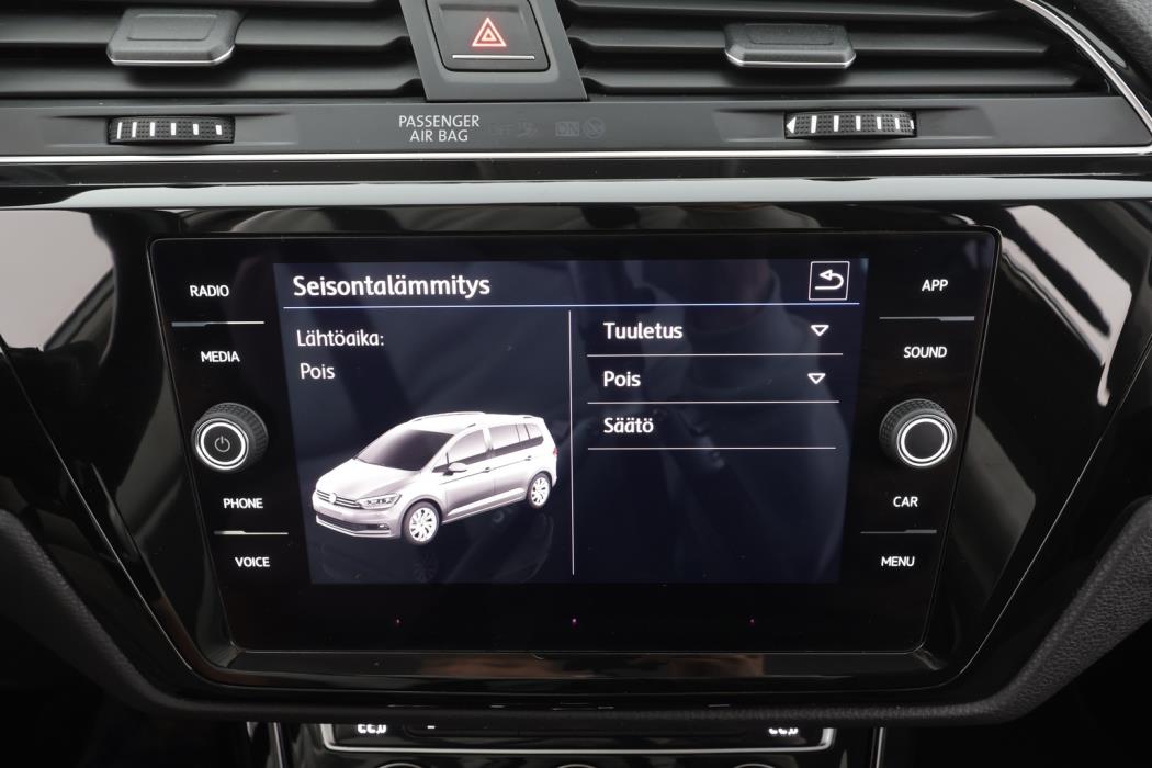 VOLKSWAGEN TOURAN 2018