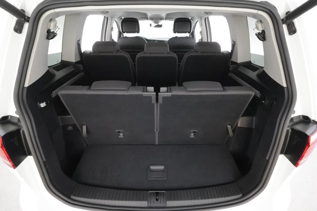 VOLKSWAGEN TOURAN 2018