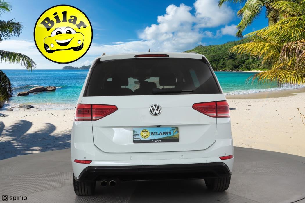 VOLKSWAGEN TOURAN 2018