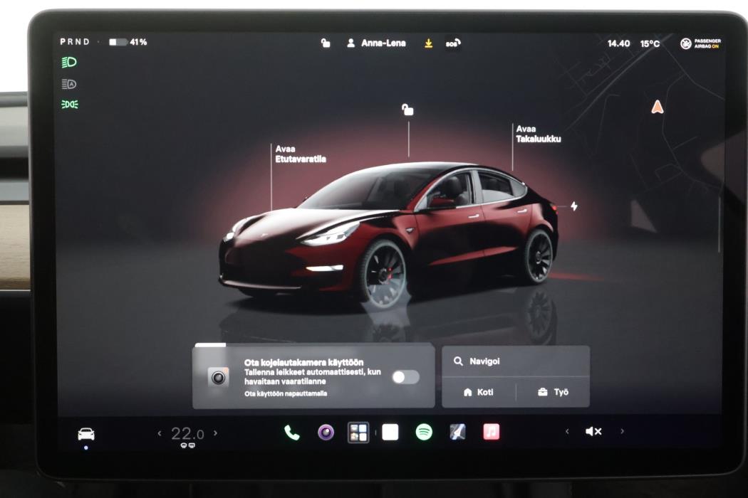 TESLA MODEL 3 2023