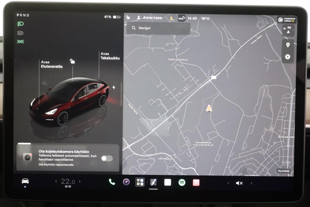 TESLA MODEL 3 2023