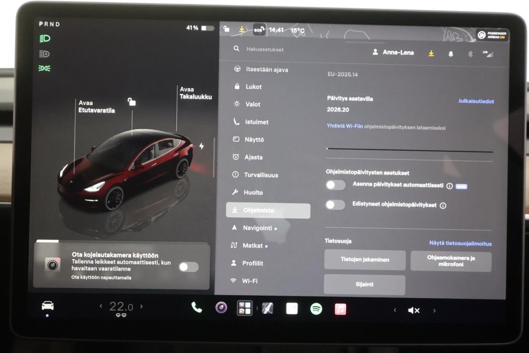 TESLA MODEL 3 2023