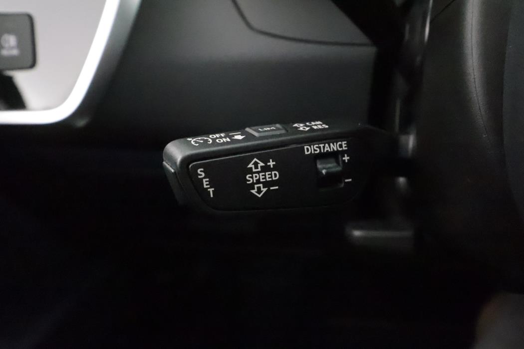 AUDI A6 2024