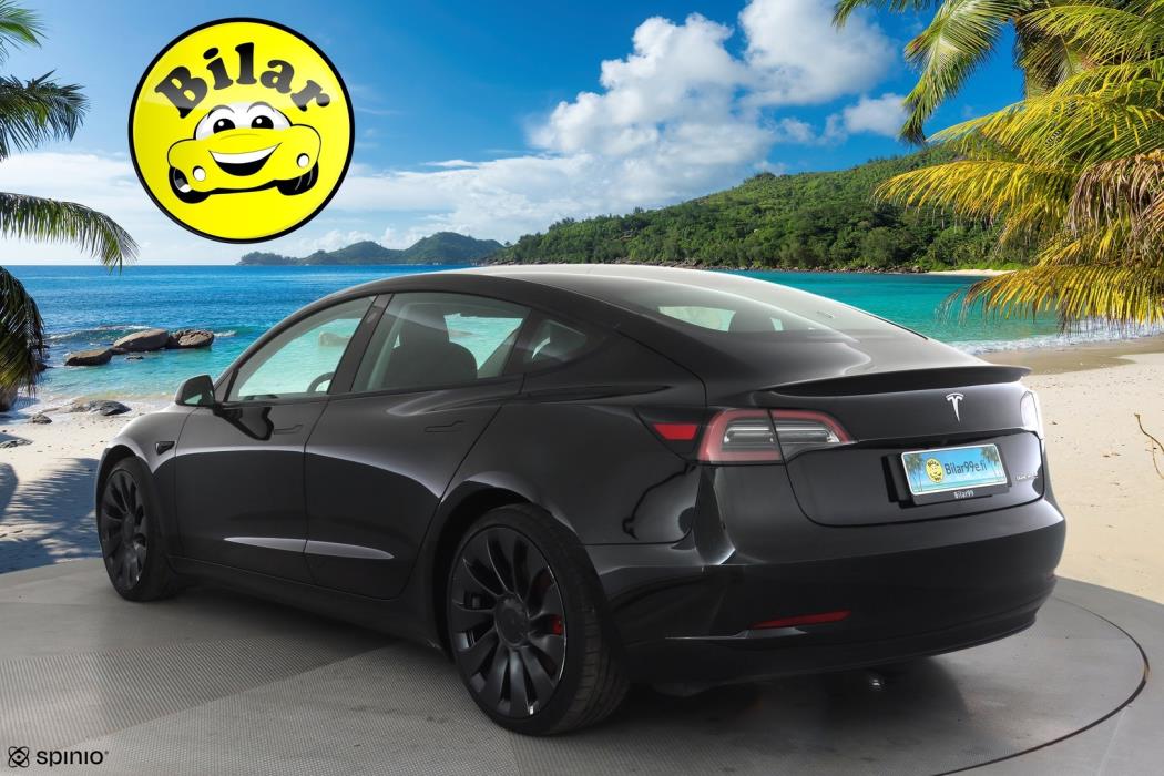 TESLA MODEL 3 2023