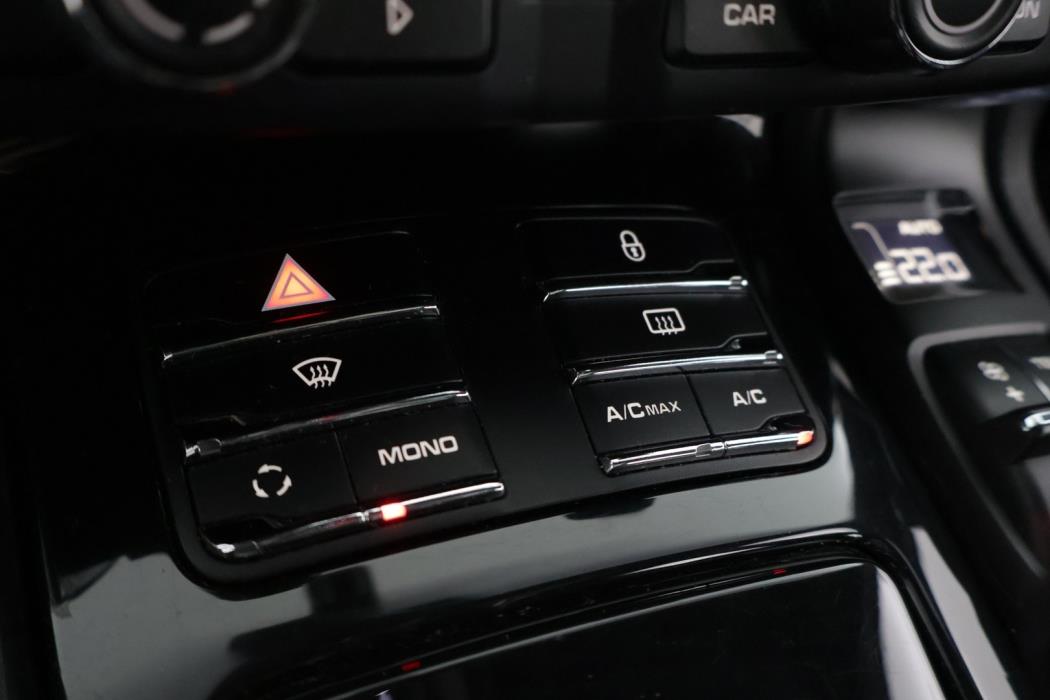 PORSCHE Cayenne 2012