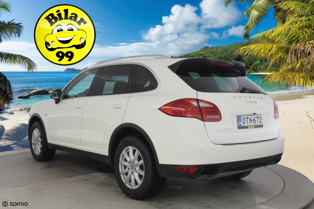 PORSCHE Cayenne 2012